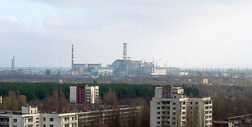 View_of_Chernobyl_taken_from_Pripyat_zoomed.JPG
